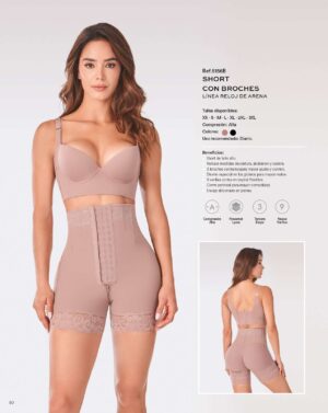 SHORT CON BROCHES